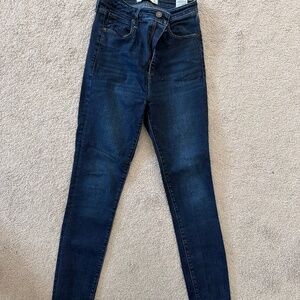 Abercrombie & Fitch The Super Skinny High Rise Jean